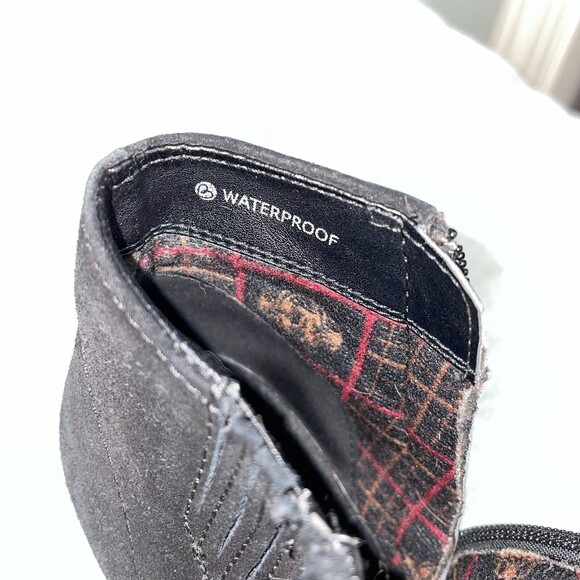 Blondo Valli Waterproof Ankle Bootie Black Suede Water Protect Boot Women's 8 - Picture 10 of 12